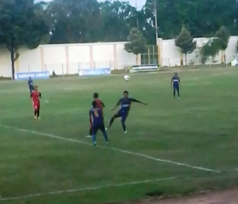 Persebo Tahan Imbang Persewangi 0-0